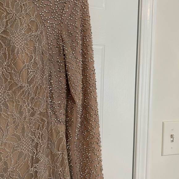 women dress beautiful , maxi , worn once - Picture 4 of 4